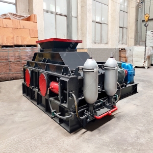 2PG1000x700型半自動對輥制砂機(jī)發(fā)貨