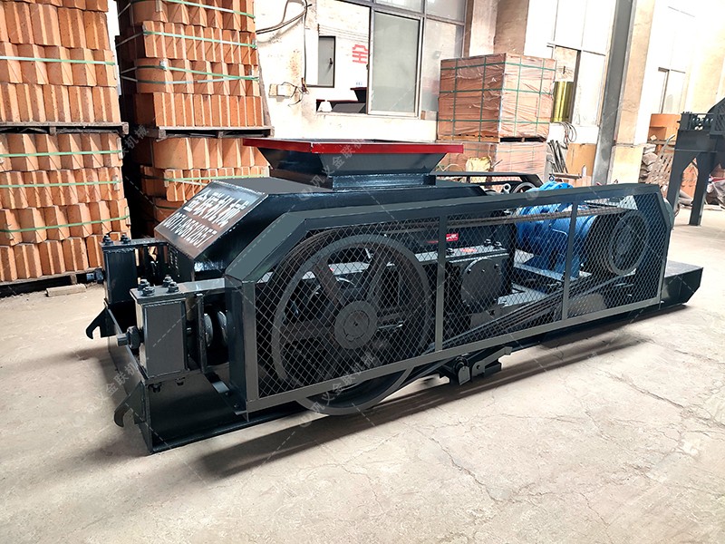 鵝卵石制砂機(jī)價格|鵝卵石制沙機(jī)設(shè)備|鵝卵石破碎機(jī)生產(chǎn)線廠家