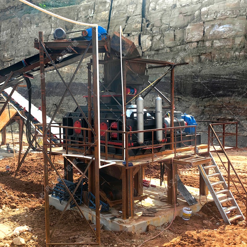 鵝卵石制砂機(jī)價格|鵝卵石制沙機(jī)設(shè)備|鵝卵石破碎機(jī)生產(chǎn)線廠家