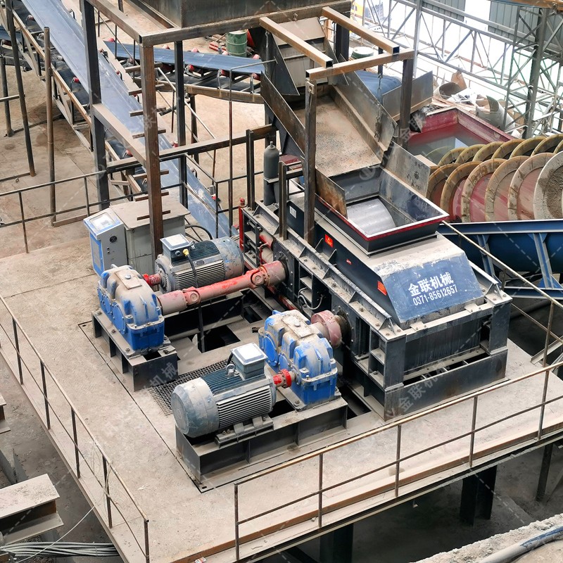 鵝卵石制砂機(jī)價格|鵝卵石制沙機(jī)設(shè)備|鵝卵石破碎機(jī)生產(chǎn)線廠家