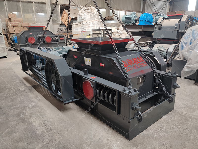 為什么越來越多的工程選擇雙齒輥破碎機(jī)處理水泥路面？