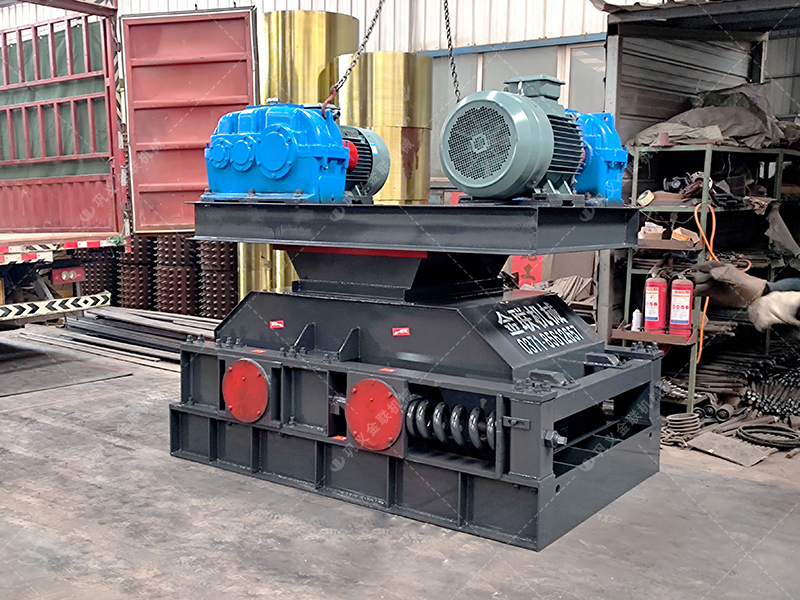 為什么越來越多的工程選擇雙齒輥破碎機(jī)處理水泥路面？